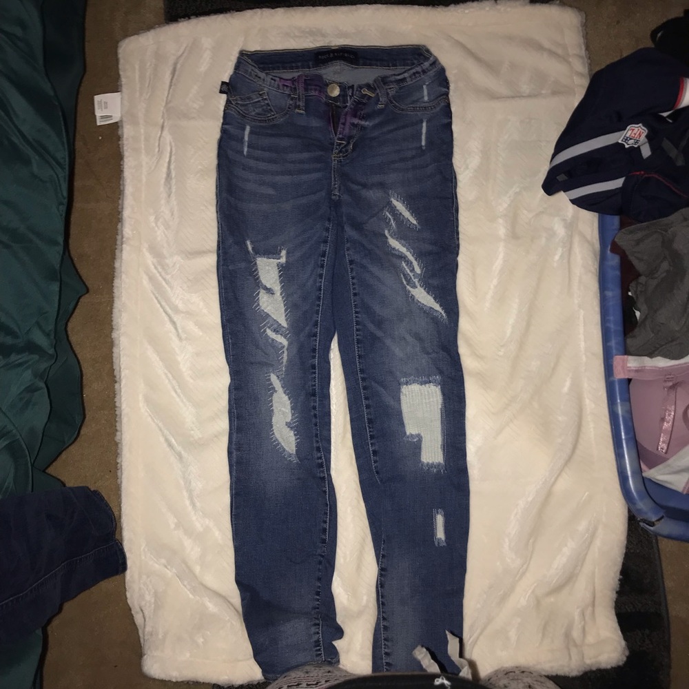 Rock and Republic Skinny ripped jeans